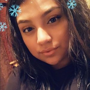 Meet your Posher, Aylin